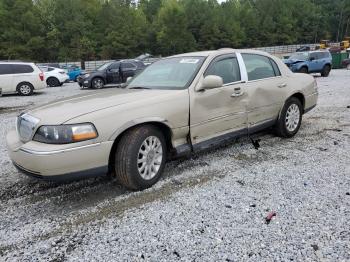  Salvage Lincoln Towncar