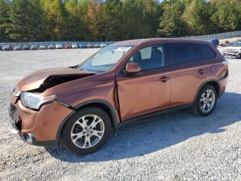  Salvage Mitsubishi Outlander