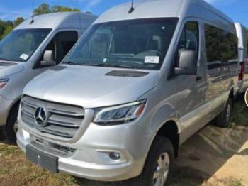  Salvage Mercedes-Benz Sprinter