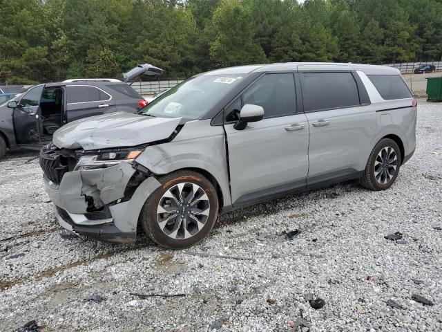  Salvage Kia Carnival