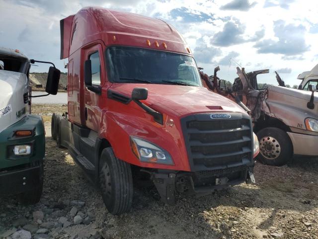  Salvage Freightliner Cascadia 1