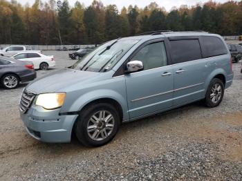  Salvage Chrysler Minivan