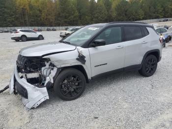  Salvage Jeep Compass