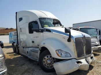  Salvage Kenworth Constructi