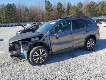  Salvage Subaru Forester