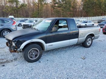  Salvage Chevrolet S-10