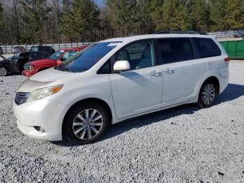  Salvage Toyota Sienna