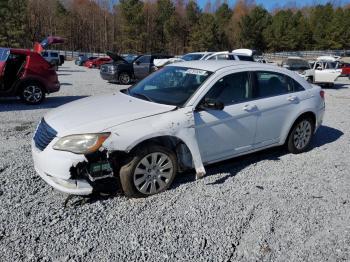  Salvage Chrysler 200