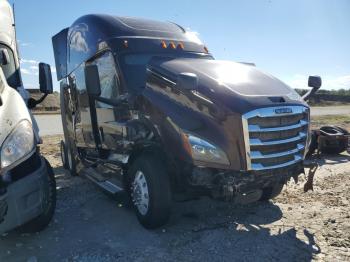  Salvage Freightliner Cascadia 1