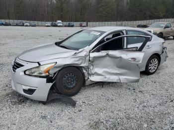  Salvage Nissan Altima