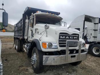  Salvage Mack Cv713