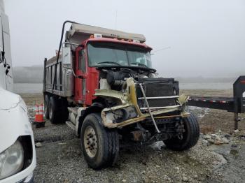  Salvage Mack 700 Cv700
