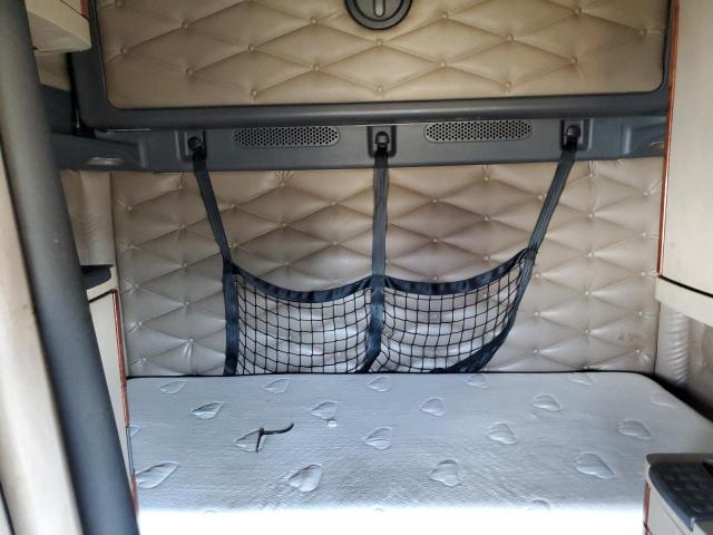 Freightliner Cascadia 1 Image 4