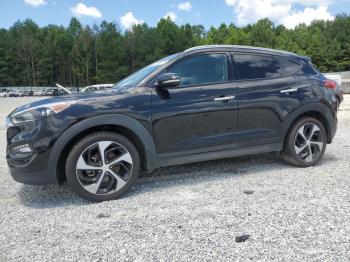  Salvage Hyundai TUCSON