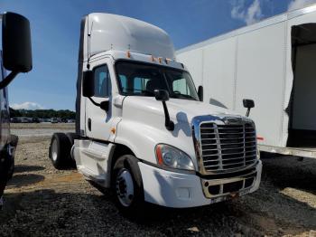  Salvage Freightliner Cascadia