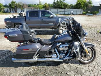  Salvage Harley-Davidson Fl