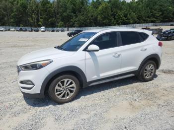  Salvage Hyundai TUCSON