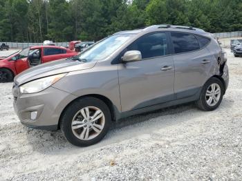  Salvage Hyundai TUCSON