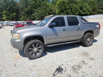  Salvage Chevrolet Avalanche