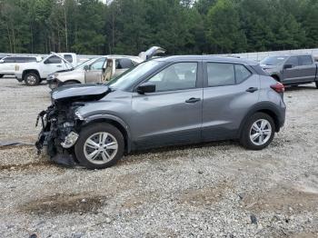  Salvage Nissan Kicks