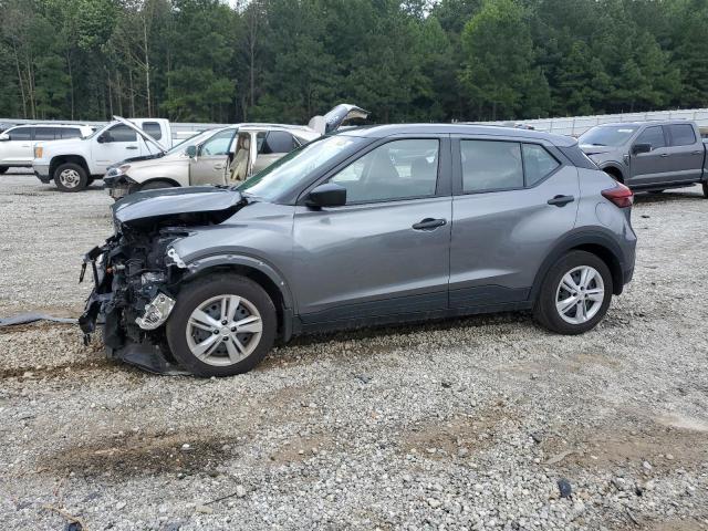  Salvage Nissan Kicks