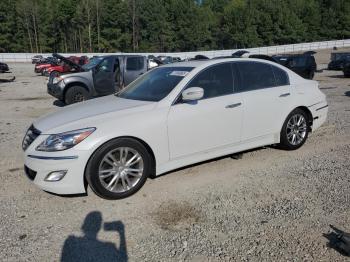  Salvage Hyundai Genesis