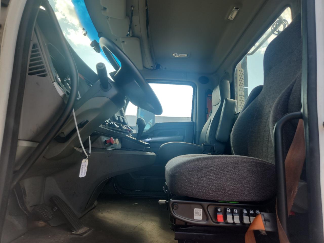 Kenworth T680 T680 Image 4