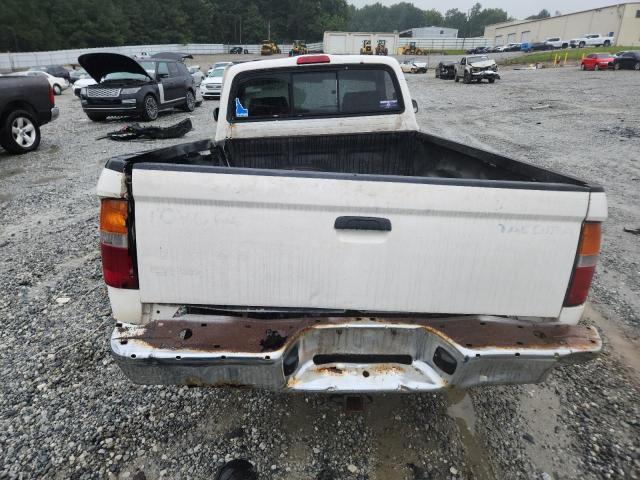 Toyota Tacoma Image 9