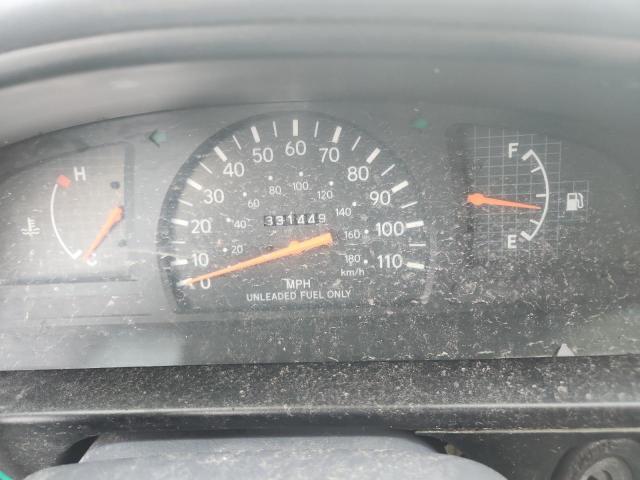 Toyota Tacoma Image 12