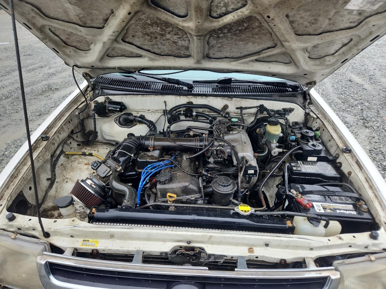 Toyota Tacoma Image 2