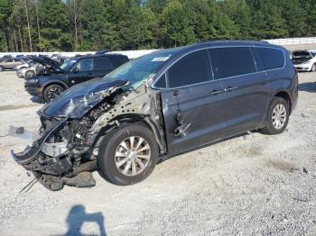  Salvage Chrysler Pacifica