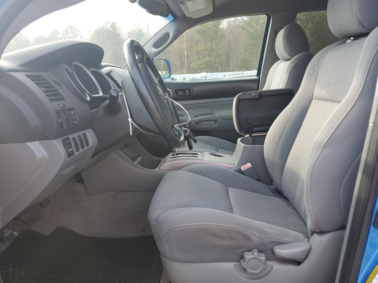 Toyota Tacoma Double Cab Long Bed Image 9