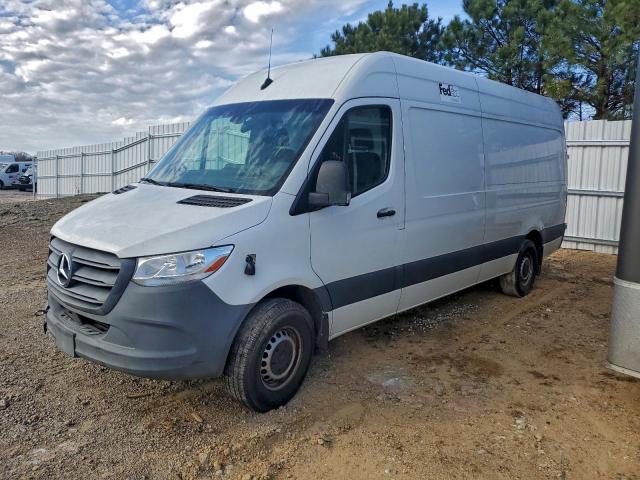  Salvage Mercedes-Benz Sprinter