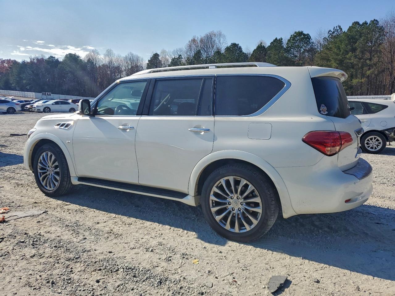 INFINITI Qx Base Image 2