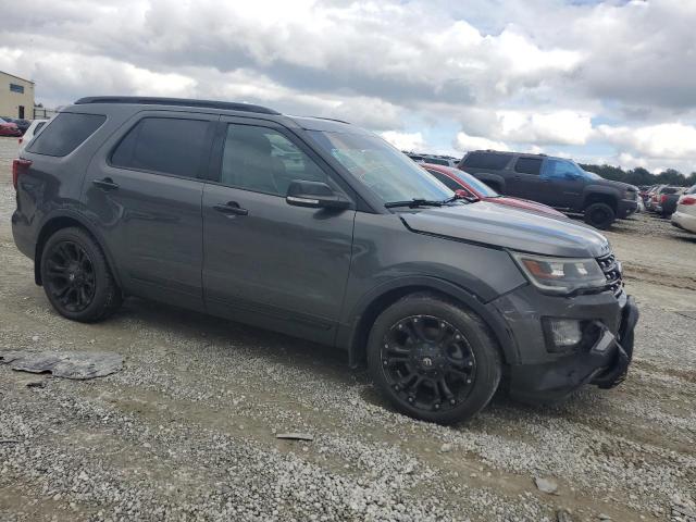 Ford Explorer Sport Image 5