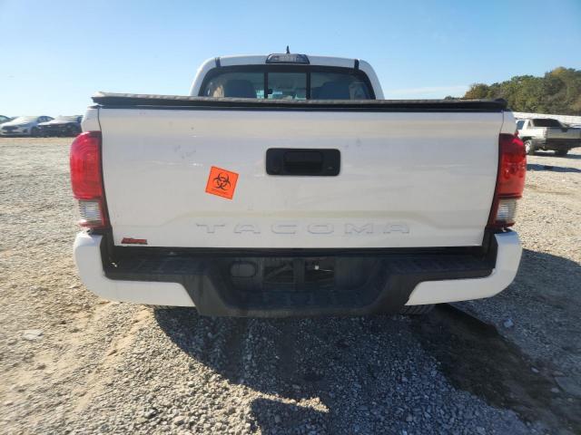 Toyota Tacoma Double Cab Image 6