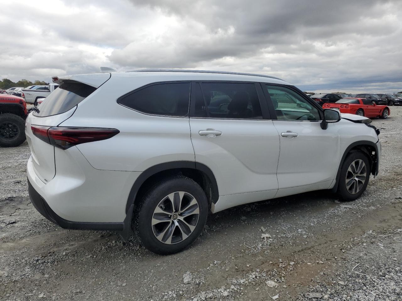 Toyota Highlander Le Image 6