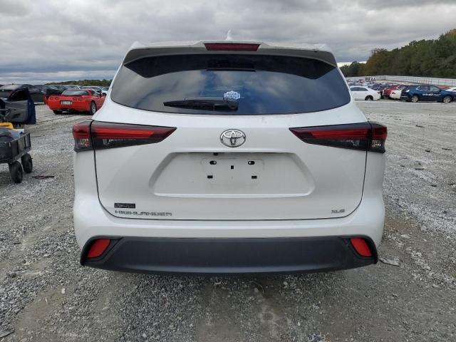 Toyota Highlander Le Image 3