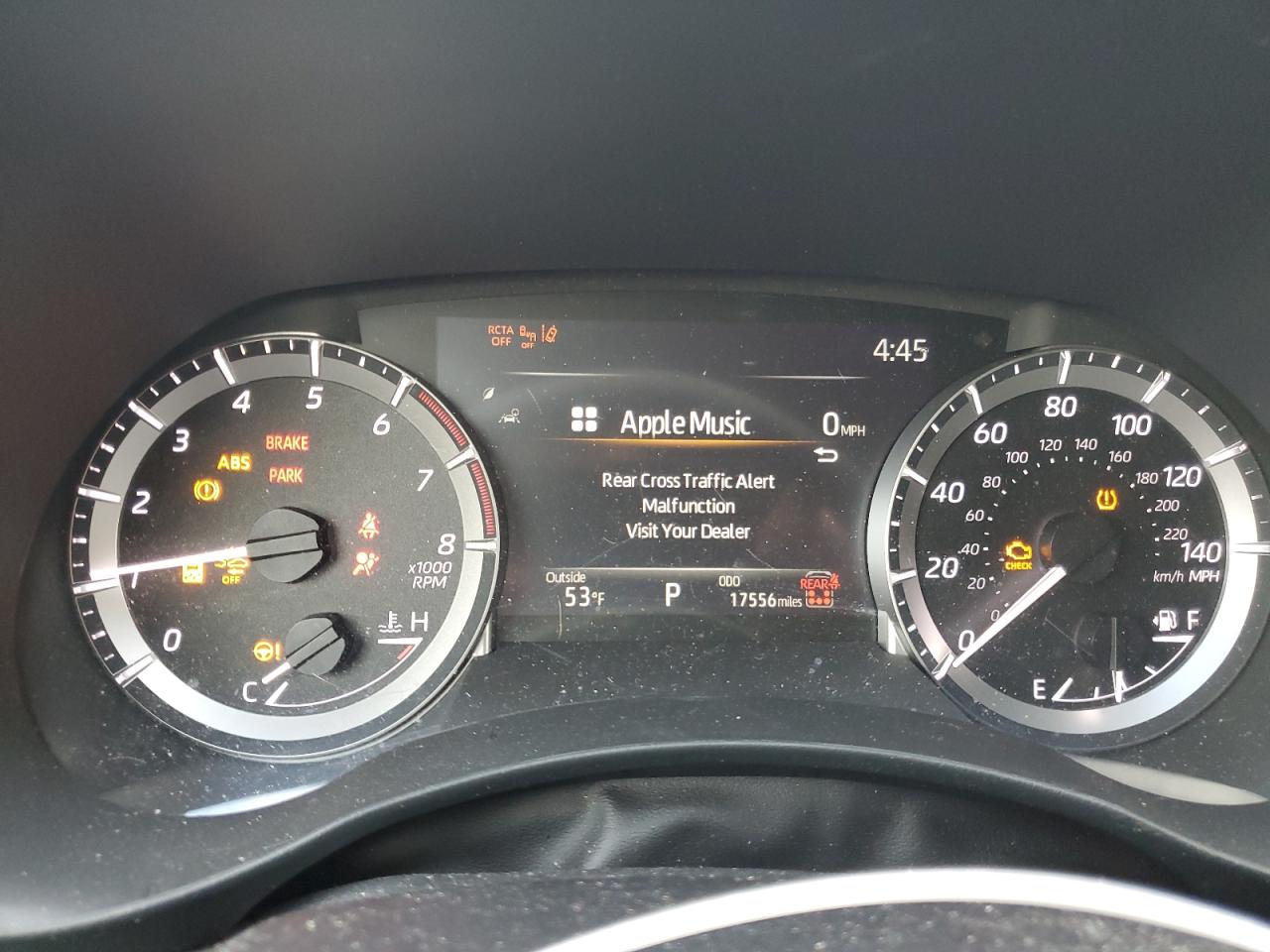 Toyota Highlander Le Image 8