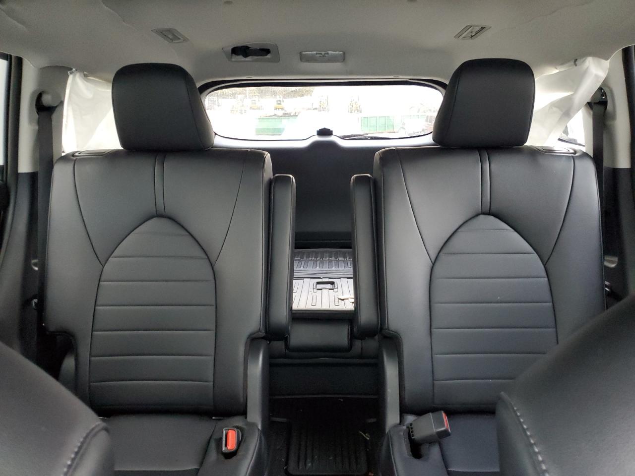 Toyota Highlander Le Image 9