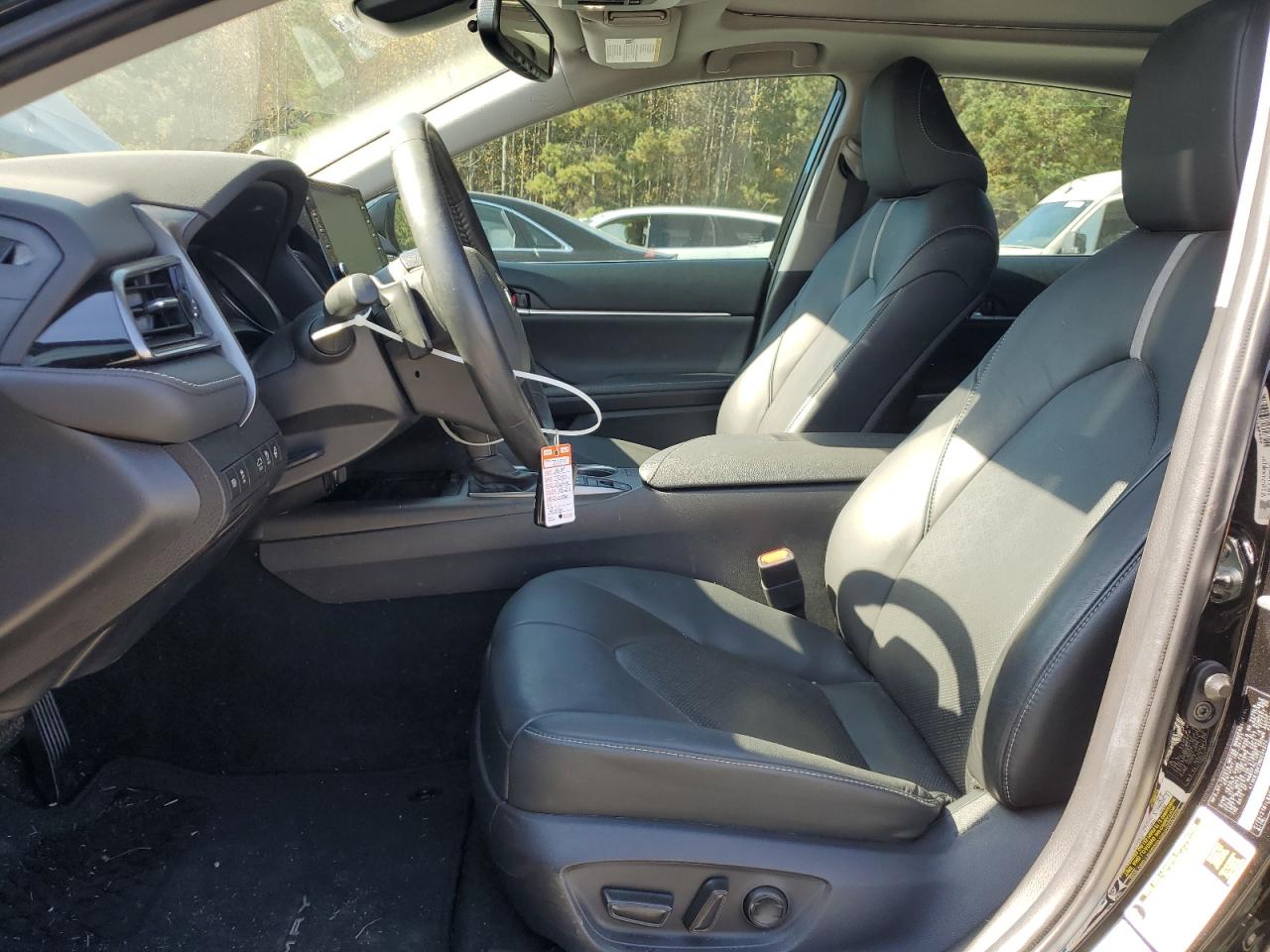 Toyota Camry Xse Image 6