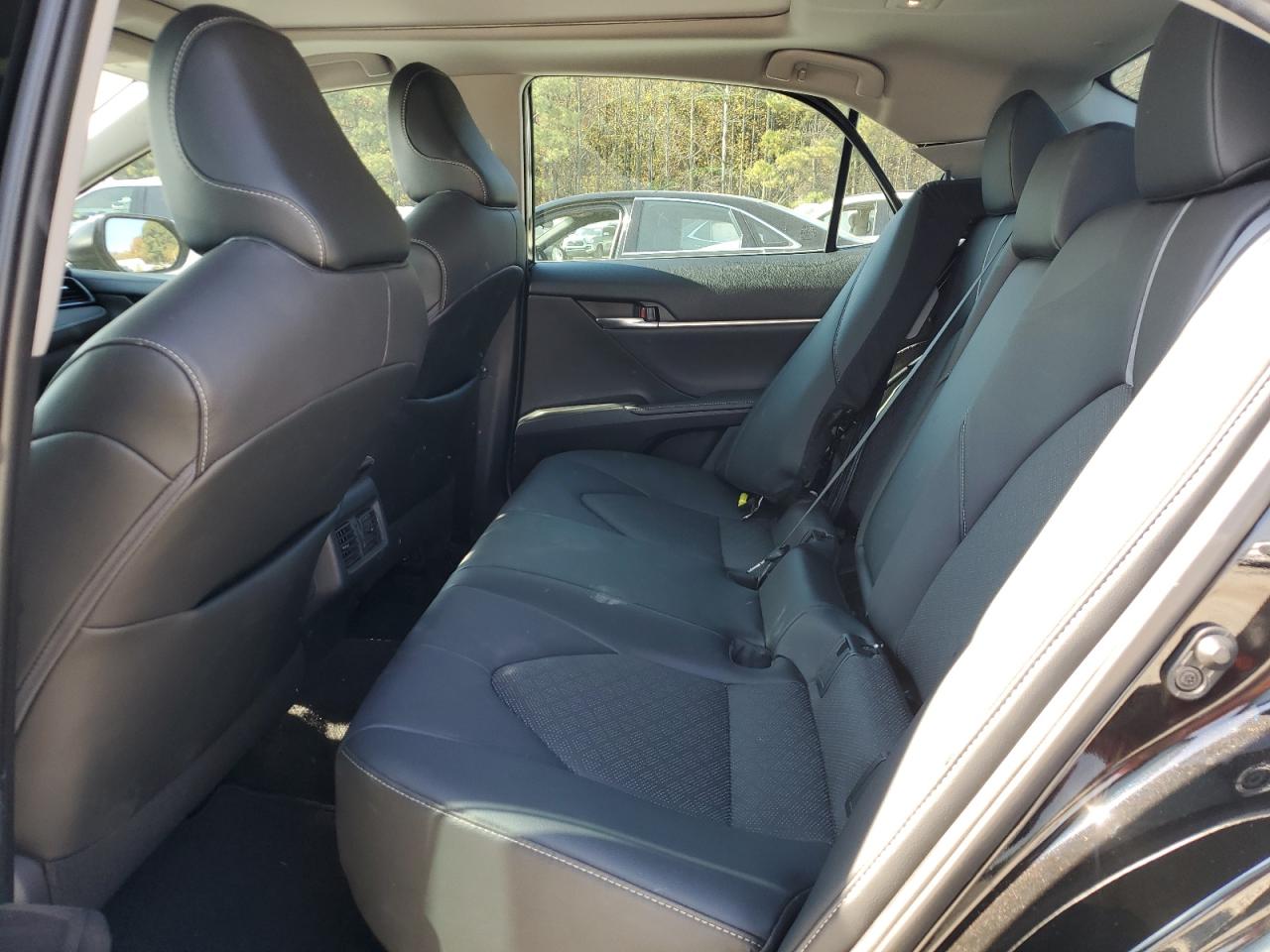 Toyota Camry Xse Image 10