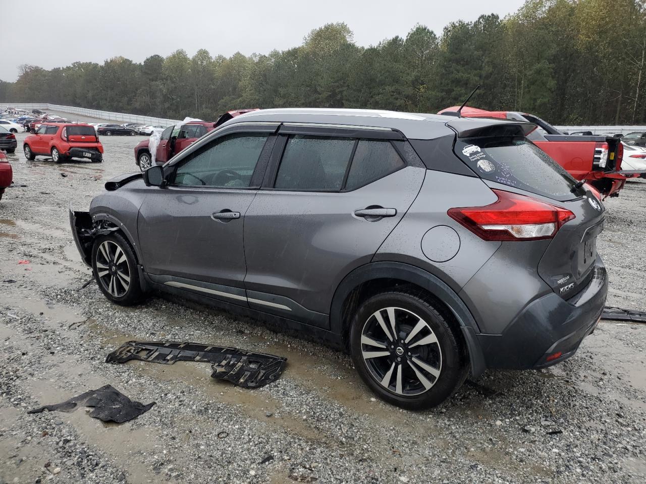 Nissan Kicks S Image 4