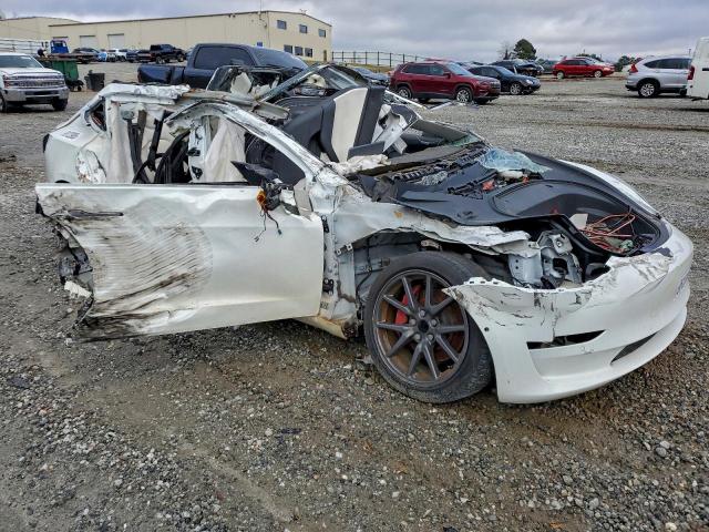 Tesla Model 3 Image 12