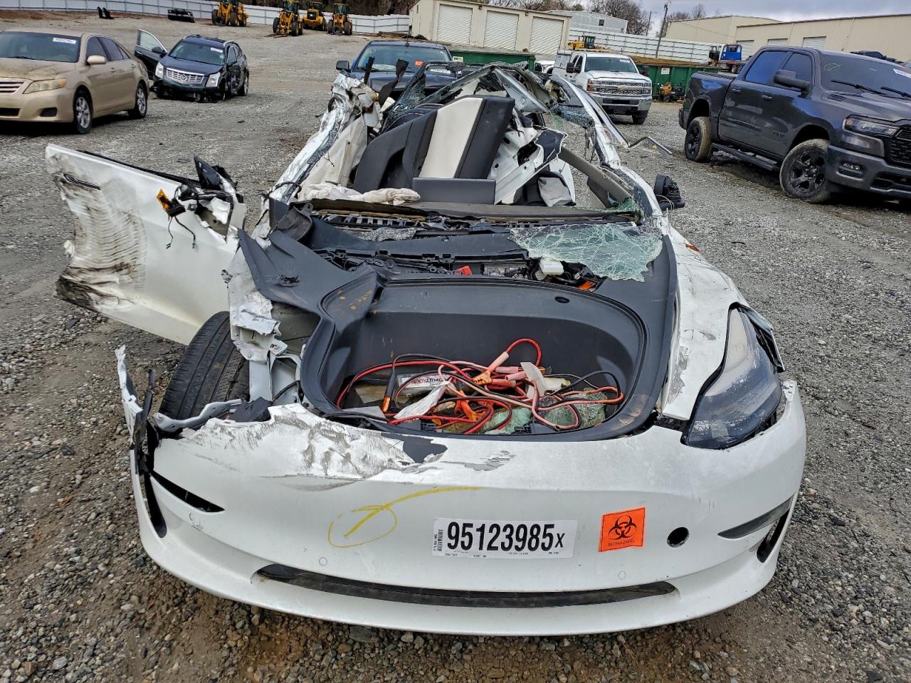 Tesla Model 3 Image 9