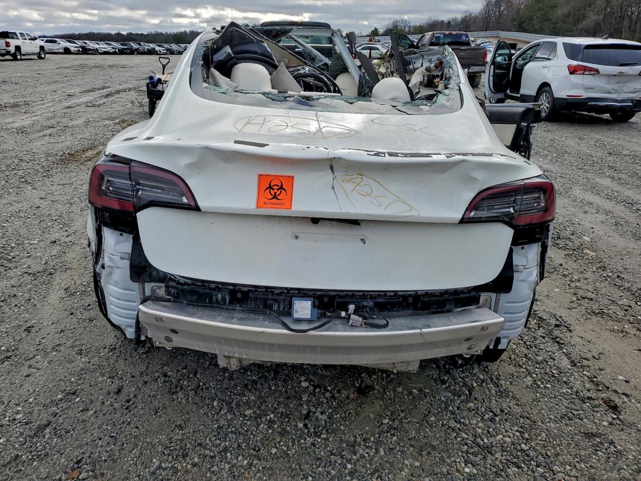 Tesla Model 3 Image 10