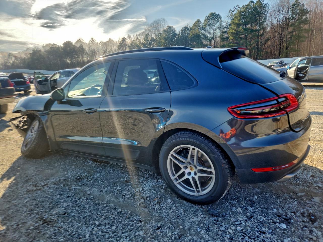 Porsche Macan Image 14