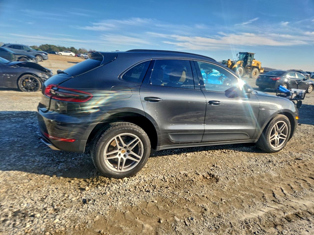 Porsche Macan Image 12
