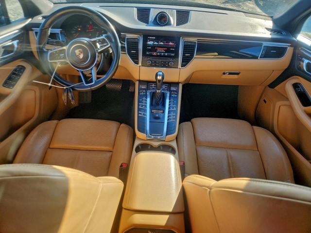 Porsche Macan Image 3