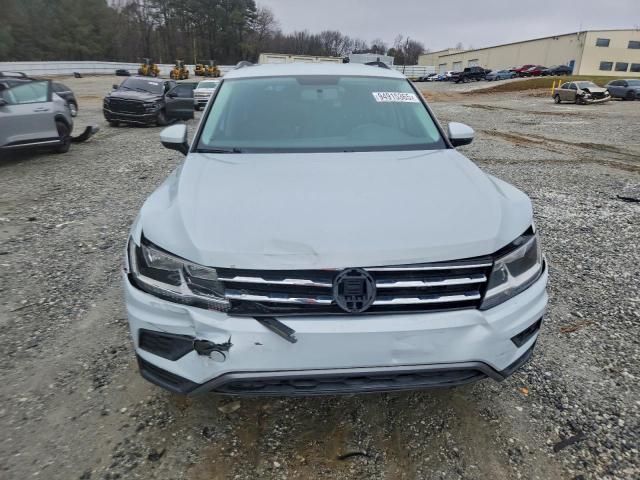 Volkswagen Tiguan S Image 8